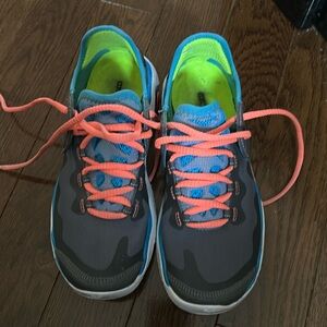Under Armour Heat Gear Running Shoes - Size 6.5 - Excellent Condition